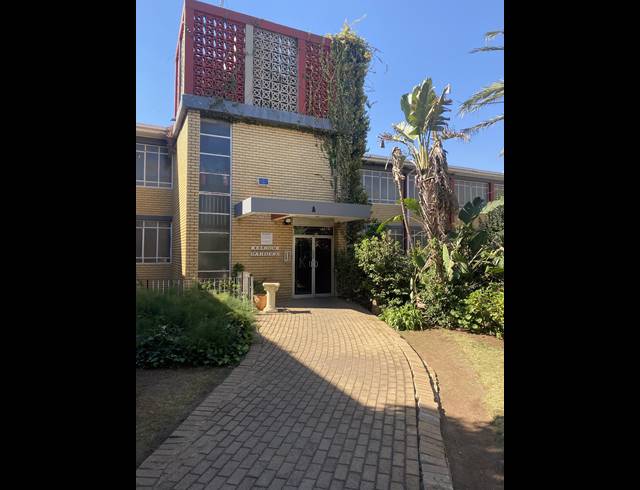2 BEDROOM TOWNHOUSE FOR SALE IN LORENTZVILLE